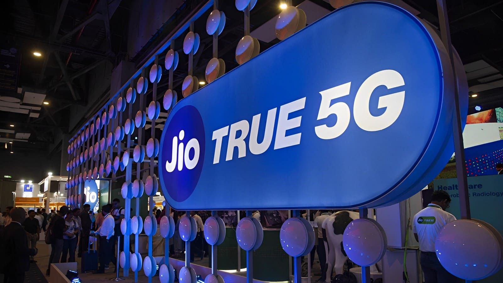 Jio rapidly deploys 85% 5G coverage in India: Akash Ambani
