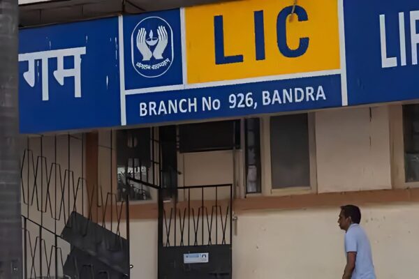 LIC Raises Stake in SAIL to 8.687%